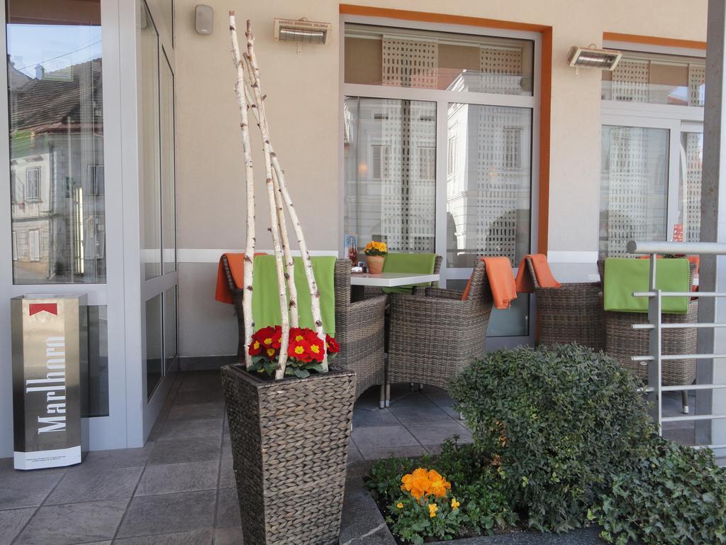 Hotel Bela Krajina Metlika Exterior foto